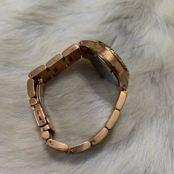 Michael Kors Quartz Rose Gold w/White Dial Watch - Picture 5 of 8